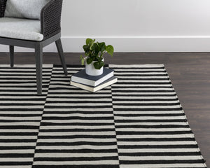 Sunpan ZIGBY Hand-Woven Black & Ivory Rug - 6' x 9' - Mid-Century Modern Design for Indoor & Outdoor Use 108747