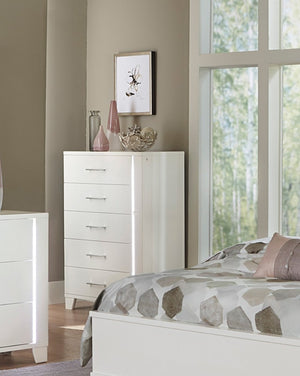 English Elm White High Gloss Lacquered 5 Drawer Chest with Led Strip Modern Bedroom Storage B011P186569
