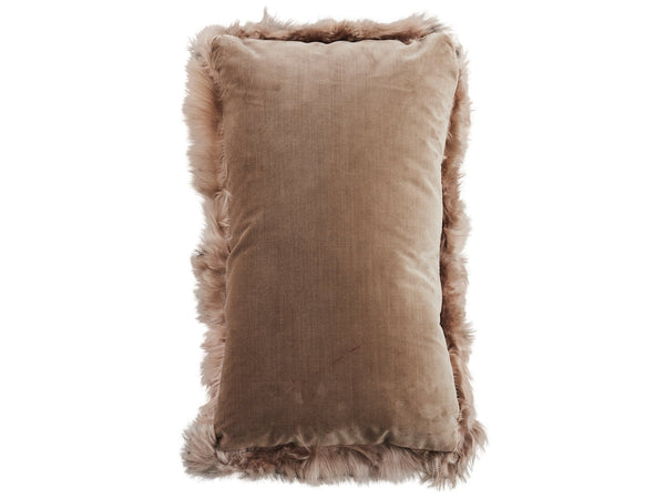 Lexington Barclay Butera 20 Luxurious Down Kidney Pillow - Elevate Your Space With Elegant Peruvian Alpaca And Mink Design   9842-12-40