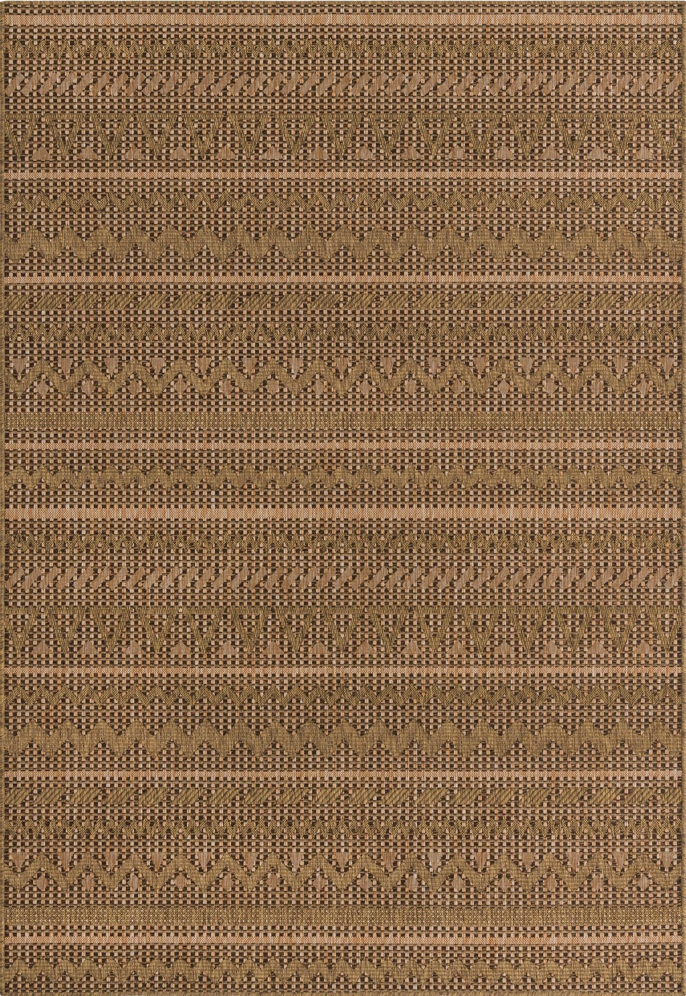 Outdoor Geometric Rug – Durable, Versatile & Easy-Care Floor Covering