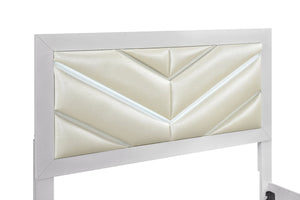 English Elm Moreland King Bed Faux Leather Headboard White Laminate Frame Modern Bedroom B078P497902