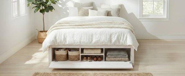 English Elm Queen Platform Storage Bed with Hydraulic Lift Footboard and Four Drawers Antique Finish White LP000139AAK