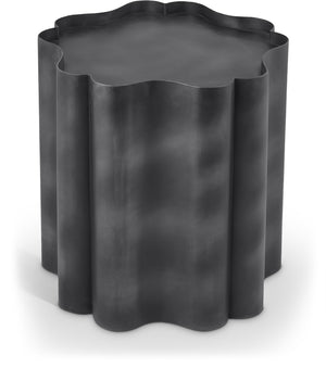 Meridian Furniture Eloise Sculptural Clover Forged Iron Accent End Table for Eclectic Modern Interiors Black 99022Black-ET