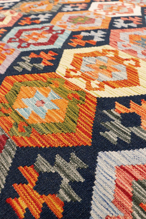 Pasargad Home Kilim Collection Handcrafted Reversible Wool Area Rug For Timeless Elegance   990247 8.06x11