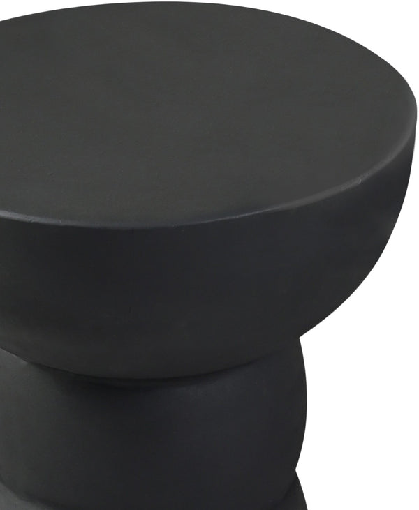 Meridian Furniture Collins Art Deco Aluminum Round End Table with Sculptural Design for Modern Living Rooms Black 99030Black-ET