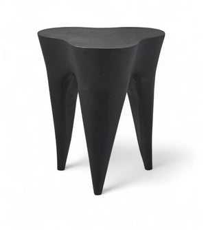 Meridian Furniture Bourges Art Deco Aluminum End Table Sculptural Powder Coated Accent for Modern Living Room Black 99031Black-ET