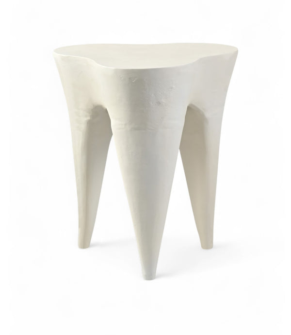 Meridian Furniture Bourges Art Deco Aluminum End Table Sculptural Powder Coated Accent for Modern Living Room Cream 99031Cream-ET