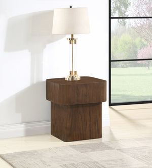 Meridian Furniture Oakmont Art Deco Oak Veneer Side Table with Geometric Lines and Bold Finish for Living Rooms Brown 99039Brown-E