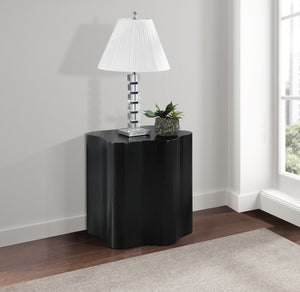 Zaire Black End Table 99067Black-ET Meridian Furniture