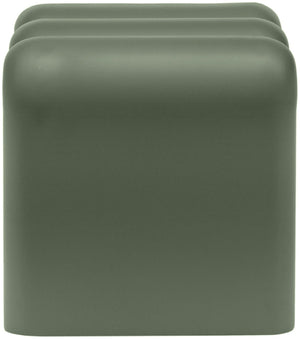 Meridian Furniture Roland Sculptural Iron End Table Matte Powder Coat Finish for Modern Living Room Accent Green 99079Green-ET