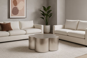 Meridian Furniture Lucky Clover Shaped Iron Coffee Table Sculptural Accent for Glam Eclectic Living Rooms Silver 99099Silver-CT