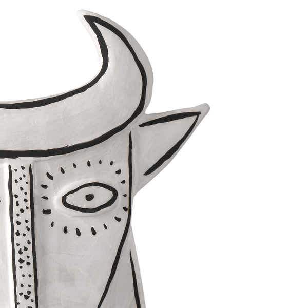 Thomas the Bull: Exquisite Handcrafted Porcelain Vessel with Whimsical Black Details – Artful Decor!