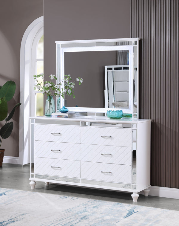 English Elm Livorno Embossed Silver Champagne Chest with Felt-Lined Top Drawer, Dovetail Full-Extension Drawers, Mirror Trim Accents Silver+White 37 L x 65 W x 20 H B078P286325