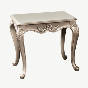 English Elm Traditional End Table With Cabriole Legs, Carved Detail & Champagne Finish For Timeless Elegance B2741P361148-GIGA