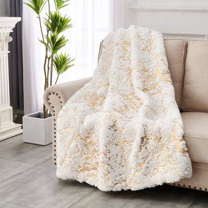 English Elm Luxury Chinchilla Faux Fur Throw Blanket – Gilded White Elegance (60" X 80") For Cozy Comfort B030P233959