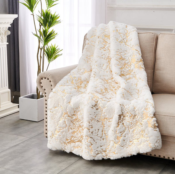 English Elm Luxury Chinchilla Faux Fur Throw Blanket – Gilded White Elegance (60" X 80") For Cozy Comfort B030P233959
