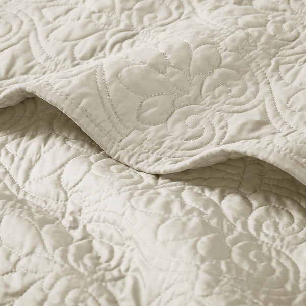 JLA Home Madison Park - Oversized Quilted Throw with Quebec Stitch Pattern, Plush Cotton Fill for Cozy Layering & Décor Texture Ivory MP50-2985