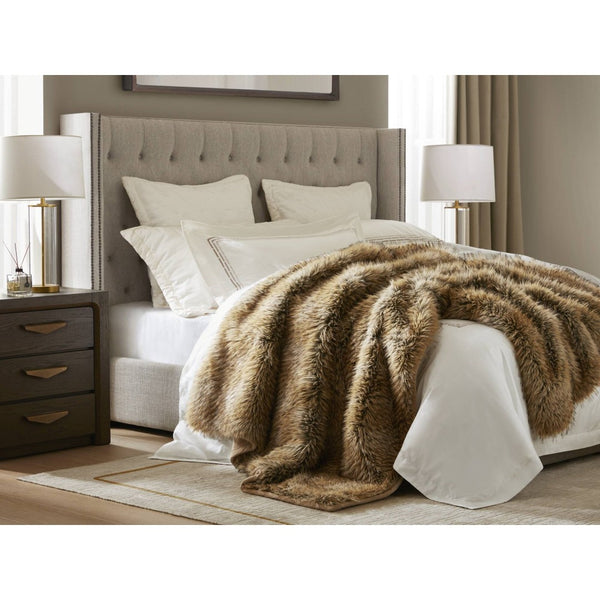 English Elm 1-piece Oversized Faux Fur Throw Bobcat Print Plush Velvet Backed Cozy Sofa Blanket Brown B035P408338
