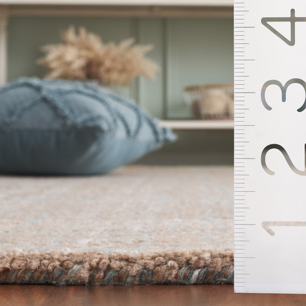 Safavieh Abstract Tranquil Hues Hand-tufted Area Rug - Luxurious Polyester, Contemporary Style For Modern Homes Aqua ,Brown Polyester Pile Abt151t-4