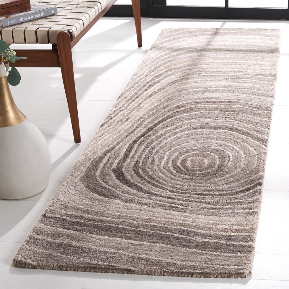 Safavieh Abstract 153 Hand Tufted Modern Rug Grey / Ivory Polyester Pile