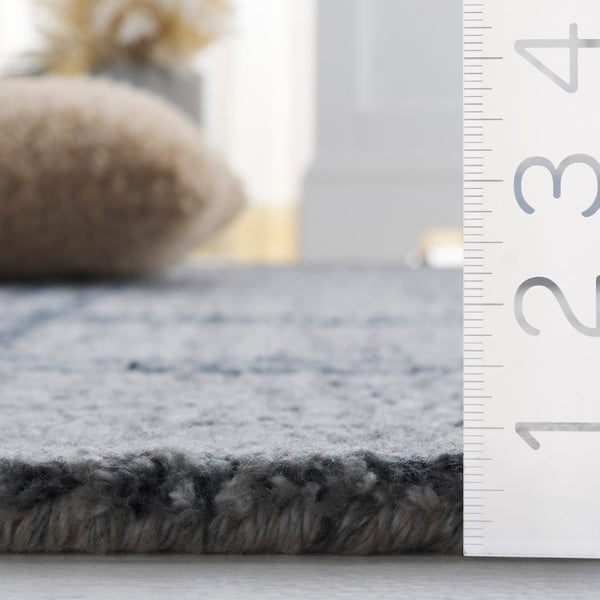 Safavieh Abstract Hand Tufted Polyester Area Rug Plush Dark Grey Pile for Modern Living Rooms ABT155F-6