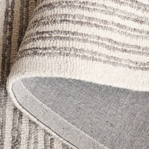 Safavieh Abstract Hand Tufted Wool Jute Runner Rug Geometric Ivory Grey for Hallway Entryway 6'-0" x 9'-0" ABT257F-6