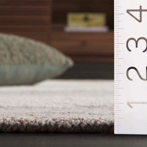 Safavieh Abstract Area Rug - Cozy Hand-tufted Design In Earthy Tones, Perfect For Elevating Home Decor Style Brown ,Ivory 80% Wool,20% Cotton Abt302t-4