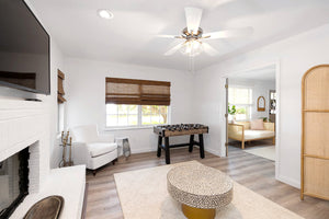 Safavieh Abstract Hand Tufted Wool-cotton Blend Area Rug - Elegant Geometric Design For Timeless Home Style Grey ,Ivory 80% Wool,20% Cotton Abt427f-25