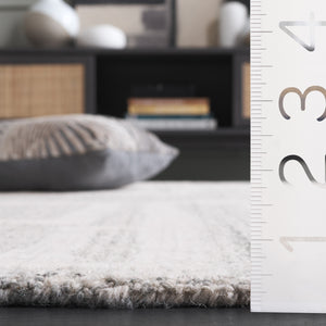 Safavieh Abstract Modern Hand Tufted Wool Runner Rug - Elegant Geometric Design For Luxurious Home Decor Grey ,Ivory Wool Pile Abt460f-5