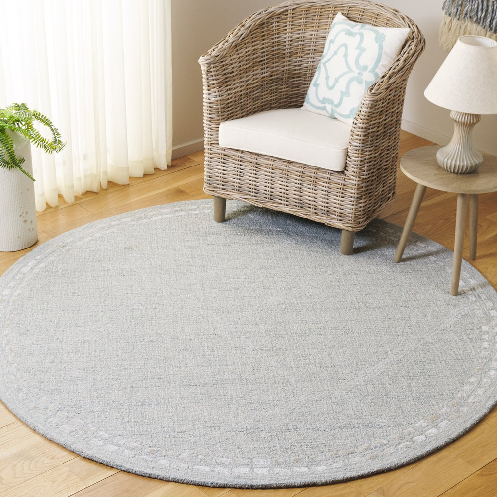 Safavieh Abstract Hand-tufted Runner Rug - Modern Elegance In Soft Grey And Ivory For Sophisticated Spaces Light Grey ,Ivory 75% Wool,15% Viscose,10% Cotton Abt461f-6r