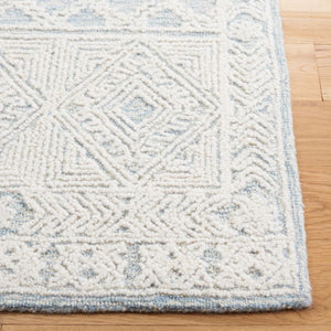 Safavieh Abstract Hand Tufted Wool Area Rug Geometric Pattern for Living Room or Bedroom 9'-0" x 12'-0" ABT466M-9