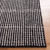 Safavieh Abstract 482 Hand Tufted Modern Rug Black / Ivory 85% Wool, 15% Cotton