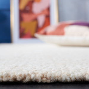 Safavieh Abstract 495 Hand Tufted Abstract Rug Ivory / Beige ABT495A-8