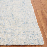 Safavieh Abstract 495 Hand Tufted Abstract Rug Light Blue / Ivory ABT495L-5