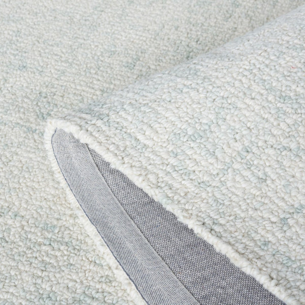 Safavieh Abstract 495 Hand Tufted Abstract Rug Light Sage / Ivory ABT495W-5