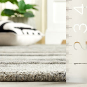 Safavieh Abstract 496 Hand Tufted Modern Rug Grey 5' x 8'