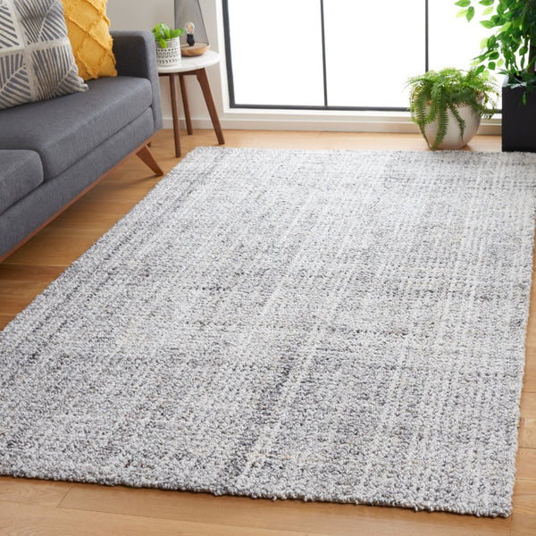 Safavieh Abstract 497 Hand Tufted Modern Rug Light Grey 5' x 8'