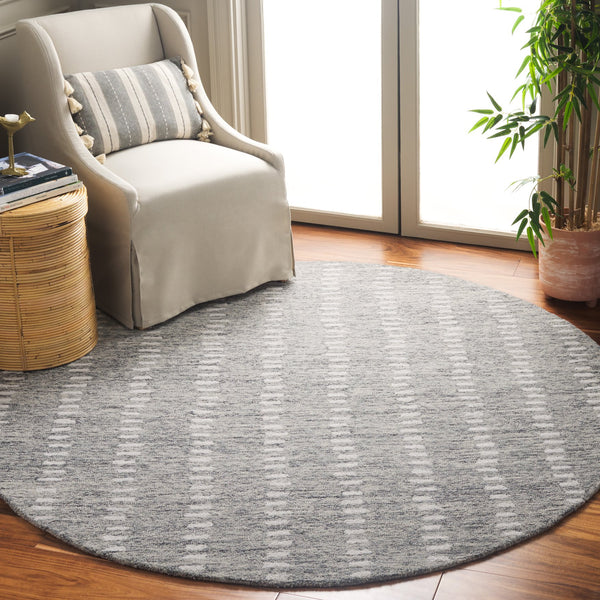 Safavieh Abstract Hand-tufted Area Rug In Grey And Ivory - Modern Luxury For Your Living Space, 9x12 Feet Grey ,Ivory 70% Wool,20% Chenil,10% Cotton Abt498f-9