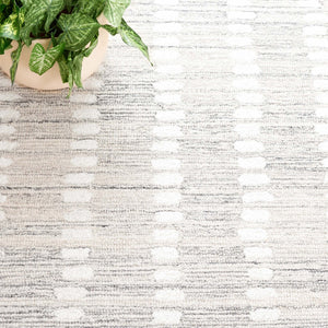 Safavieh Abstract 498 ABT498 Hand Tufted Modern Rug Silver / Ivory ABT498G-6SQ