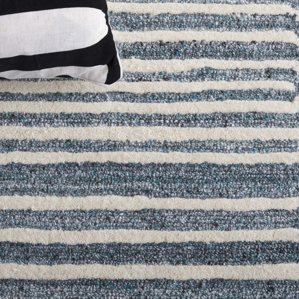 Safavieh Abstract Chic Hand-tufted Area Rug In Grey And Ivory - Modern Elegance For Your Home Décor Grey ,Ivory 60% Wool,30% Polyester,10% Cotton Abt559f-6r