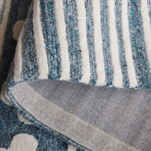 Safavieh Abstract 559 Hand Tufted Contemporary Rug Grey / Ivory 60% Wool, 30% Polyester, 10% Cotton