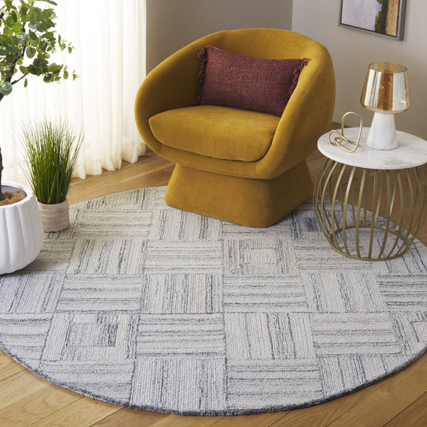 Safavieh Abstract Artisan-crafted Area Rug - Modern Geometric Design For Chic Interiors - Plush Comfort & Style Grey 27% Wool,27% Nylon,27% Pet,9% Viscose,10% Cotton Abt614f-6
