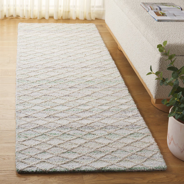 Safavieh Abstract Modern Hand-tufted Runner Rug - Elegant Lattice Design For Timeless Home Sophistication Green ,Ivory 27% Wool,27% Nylon,27% Pet,9% Viscose,10% Cotton Abt615y-28