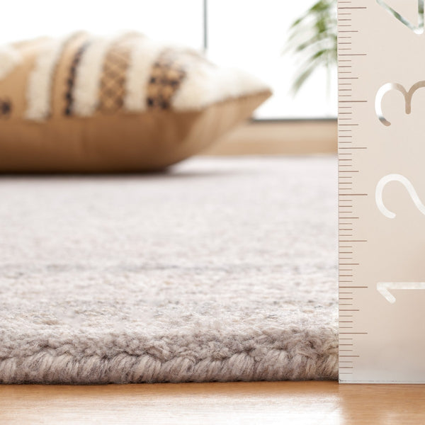 Safavieh Abstract 880 ABT880 Hand Tufted Modern Rug Grey / Beige ABT880F-3