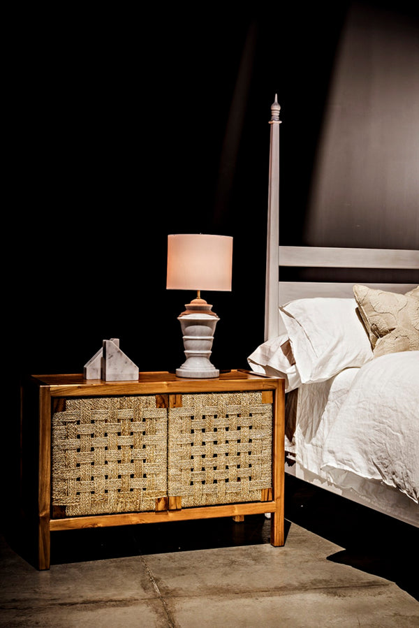 Noir Slide Marble Bookends – Hand-Formed Bianco Crown Stone Décor for Modern Shelving and Home Accents AC141