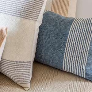 Jaipur Living Jaipur Living Carinda Ticking Stripe Pet Yarn Lumbar Pillow Cover for Outdoor Patios Blue PLC102496