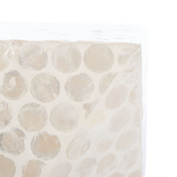 Safavieh Milan Accent Table: Modern Faceted Design With Capiz Shell Inlay For Coastal-Inspired Elegance ACC1802A