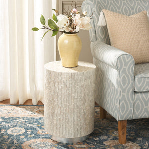 Safavieh Scarlett Round Accent Table - Elegant Capiz Shell Design, Compact Nightstand For Timeless Style ACC1808A