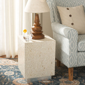 Safavieh Scarlett Square Accent Table - Handcrafted Capiz With Coastal Charm For Living Room & Bedroom Decor ACC1809A