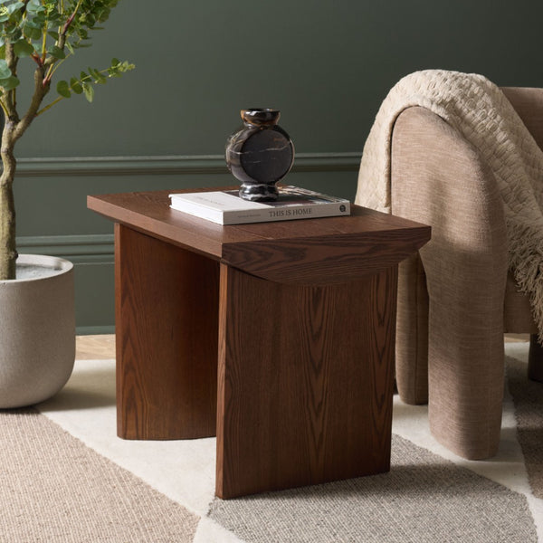 Safavieh Bara End Table - Timeless Walnut Accent For Living Spaces With Durable Design And Elegant Functionality Confirmed Walnut ACC2316A